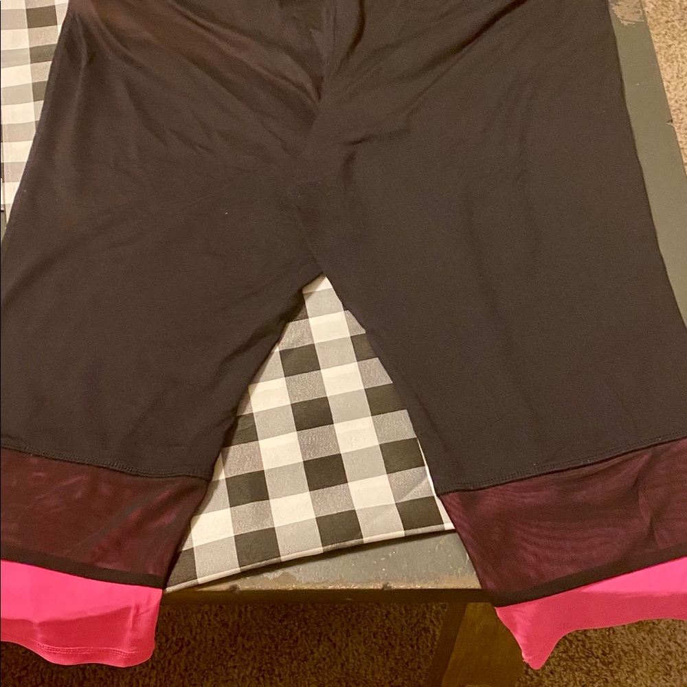 Lane Bryant “Livi Active” capri workout pants